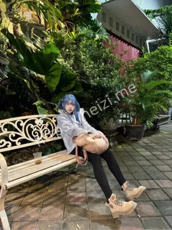 阿黑颜少女
