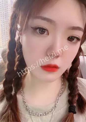 高颜值反差