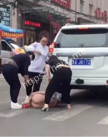 集美组团暴打