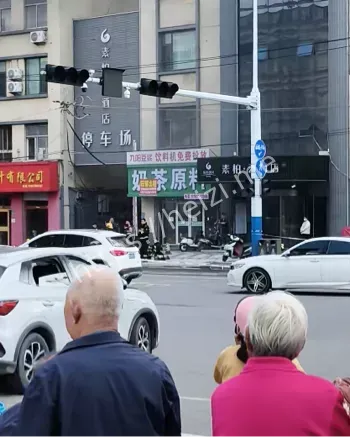 向阳商贸城大火