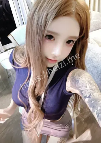 罗亦何