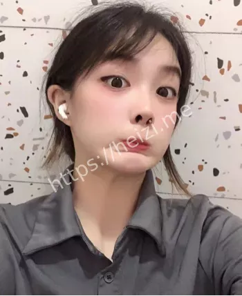 王佳怡